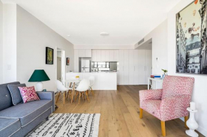 Bright Rockdale Escape near Bayside Beaches